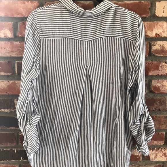 Embroidered Button Up - Picture 3 of 3